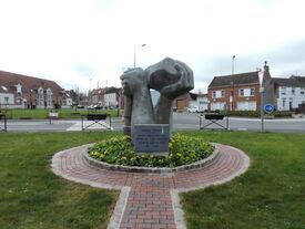 Monument du travail sur l'espace Georges Hugot