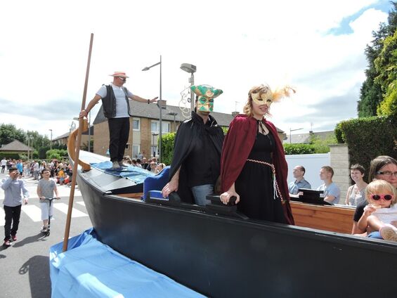 Dominique le gondolier dans sa sérénade...